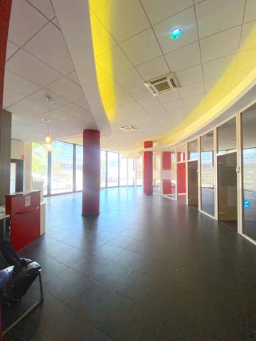 Marseille (13010) Local commercial - Belle visibilité - 310m2