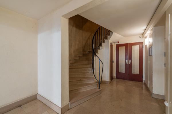 T3 lumineux & impeccable dans une copropriété rénovée & calme proche de tous commerces & transports