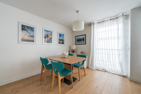 T3 lumineux & impeccable dans une copropriété rénovée & calme proche de tous commerces & transports