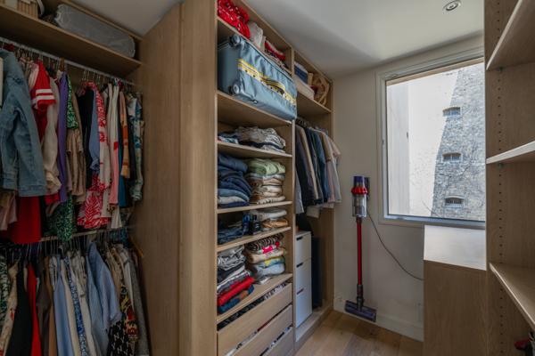 T3 lumineux & impeccable dans une copropriété rénovée & calme proche de tous commerces & transports