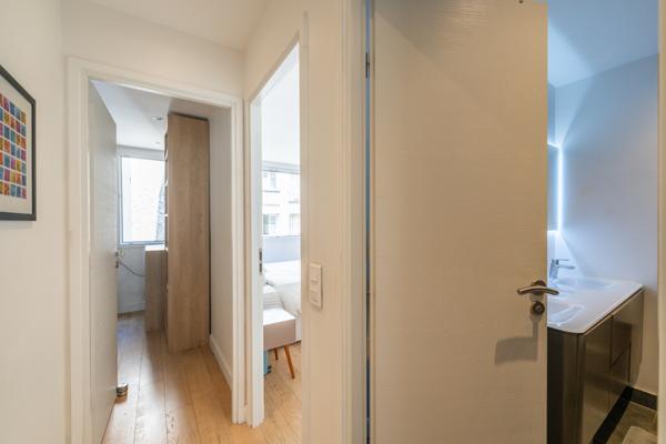 T3 lumineux & impeccable dans une copropriété rénovée & calme proche de tous commerces & transports