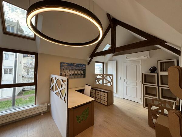 TOURS ESPACES DE TRAVAIL A LOUER 10 A 100 M² PARFAIT ETAT ECO RESPONSABLES