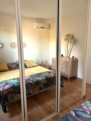 Saint Gilles Les Bains (97434) T4 de 78 m² en très bon état avec magnifique vue mer