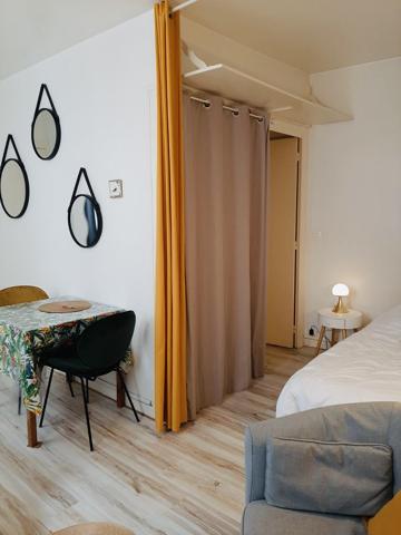 STUDIO PORT 1