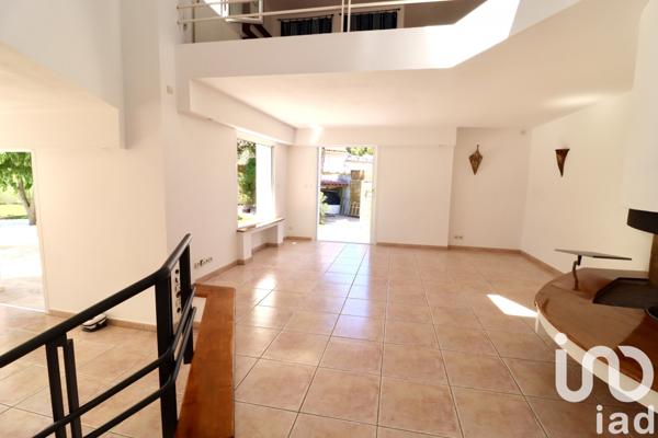 Maison à vendre 5 pièces 194 m² Marseille 9