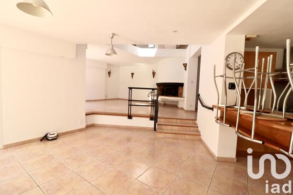 Maison à vendre 5 pièces 194 m² Marseille 9