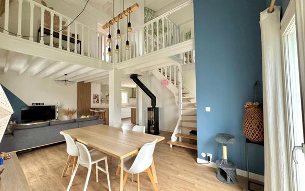 Maison à vendre    7 pièces • 171 m2 Saint-Médard-en-Jalles