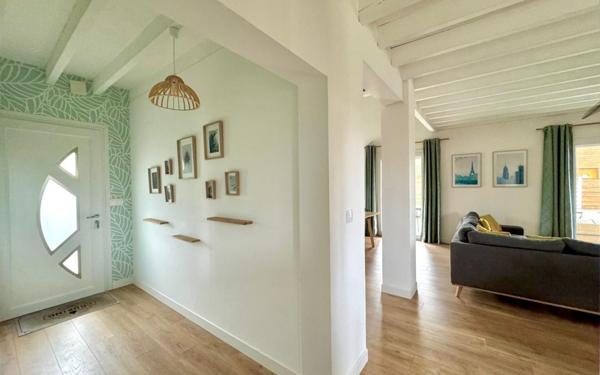 Maison à vendre    7 pièces • 171 m2 Saint-Médard-en-Jalles