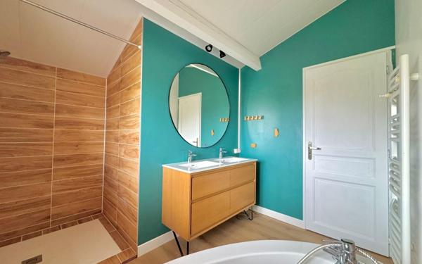 Maison à vendre    7 pièces • 171 m2 Saint-Médard-en-Jalles