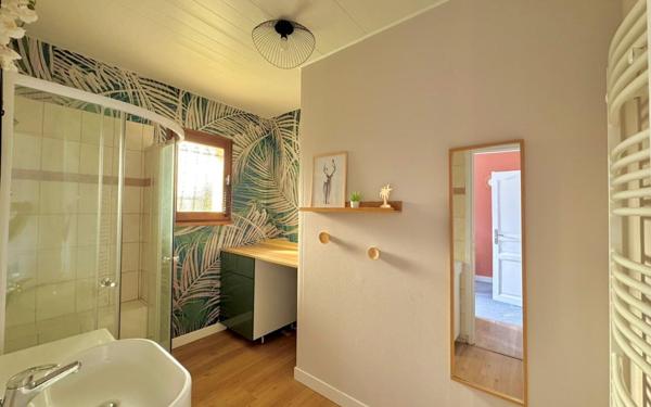 Maison à vendre    7 pièces • 171 m2 Saint-Médard-en-Jalles