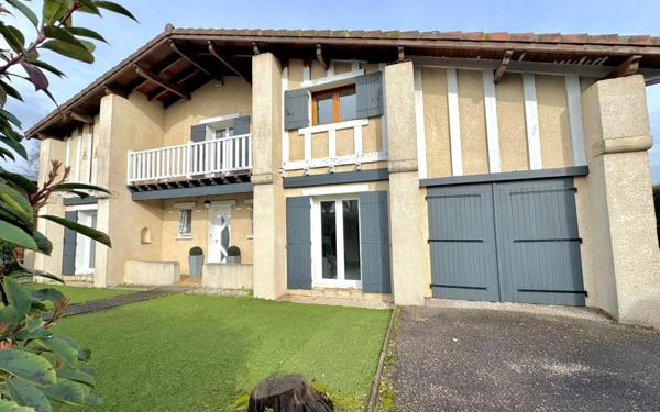 Maison à vendre    7 pièces • 171 m2 Saint-Médard-en-Jalles