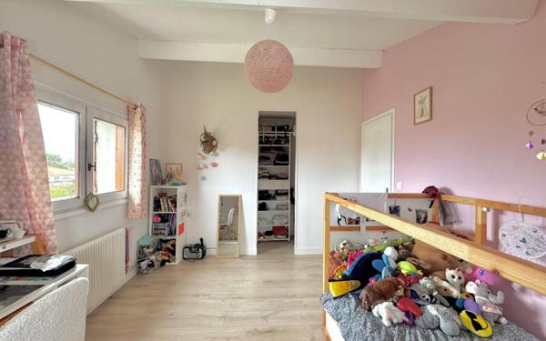 Maison à vendre    7 pièces • 171 m2 Saint-Médard-en-Jalles