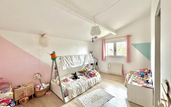 Maison à vendre    7 pièces • 171 m2 Saint-Médard-en-Jalles