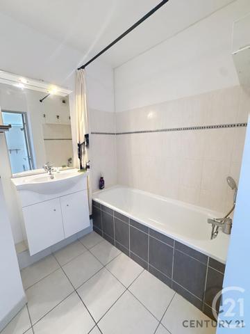 Appartement F3 à vendre  3 pièces - 65,92 m2 AVIGNON - 84