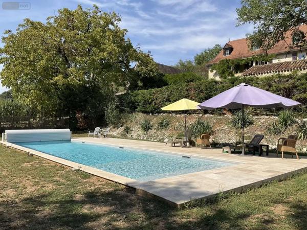 Achat - Maison Gourdon 46300 17 pièces 230 m 2 7 m 2