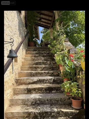 Achat - Maison Gourdon 46300 17 pièces 230 m 2 7 m 2