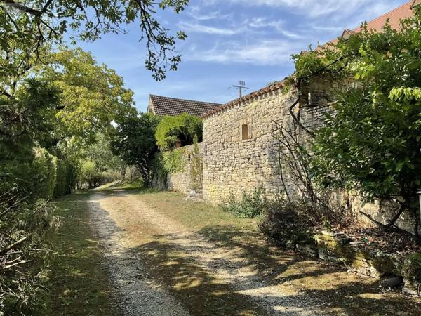 Achat - Maison Gourdon 46300 17 pièces 230 m 2 7 m 2
