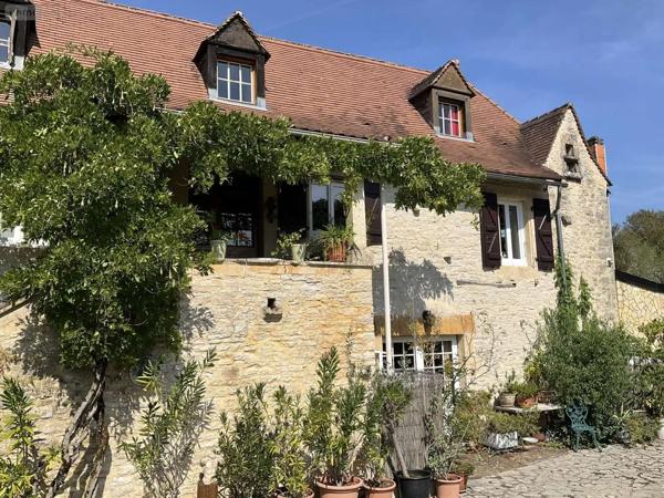 Achat - Maison Gourdon 46300 17 pièces 230 m 2 7 m 2