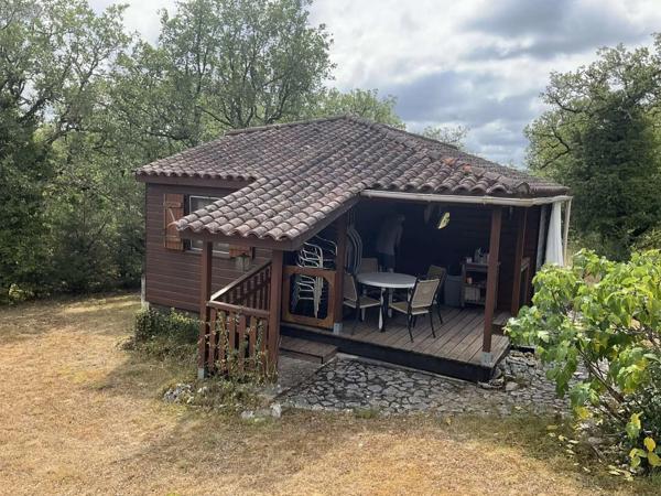 Achat - Maison Gourdon 46300 17 pièces 230 m 2 7 m 2