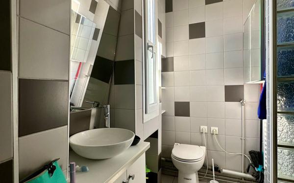 Appartement à louer    2 pièces • 40,50 m2 Paris 11