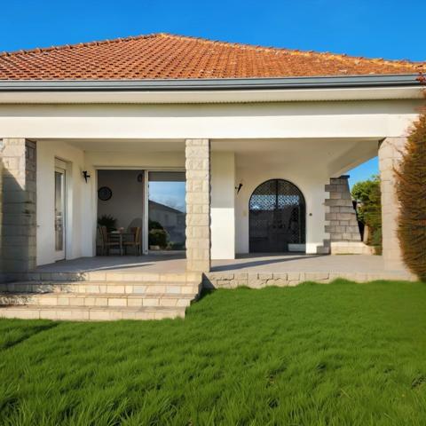 Maison à vendre 7 pièces AUREILHAN (65)