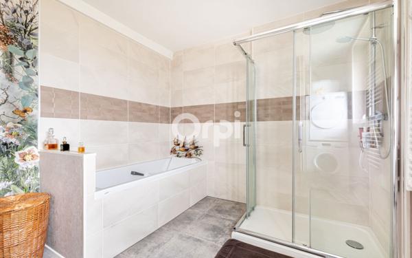 Maison à vendre    5 pièces • 138,54 m2 Limoges