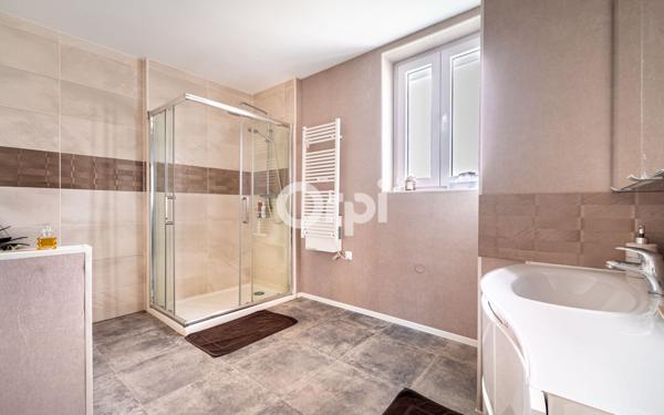 Maison à vendre    5 pièces • 138,54 m2 Limoges