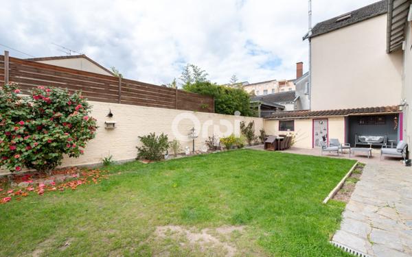 Maison à vendre    5 pièces • 138,54 m2 Limoges