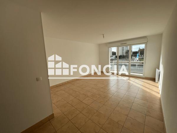 Location Appartement 4 pièces 77.69 m² - 92 BOULEVARD YVES GUILLOU Caen 14000