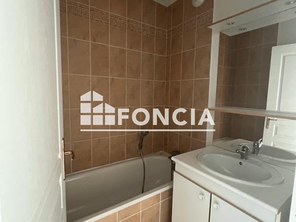 Location Appartement 4 pièces 77.69 m² - 92 BOULEVARD YVES GUILLOU Caen 14000