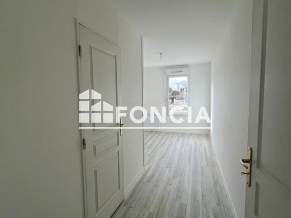 Location Appartement 4 pièces 77.69 m² - 92 BOULEVARD YVES GUILLOU Caen 14000