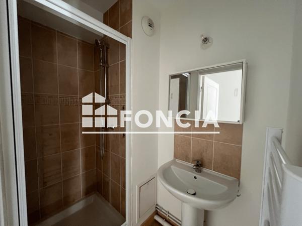 Location Appartement 4 pièces 77.69 m² - 92 BOULEVARD YVES GUILLOU Caen 14000
