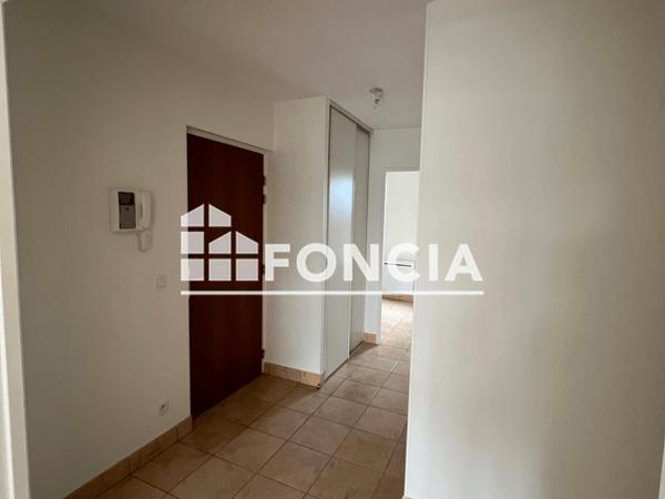 Location Appartement 4 pièces 77.69 m² - 92 BOULEVARD YVES GUILLOU Caen 14000