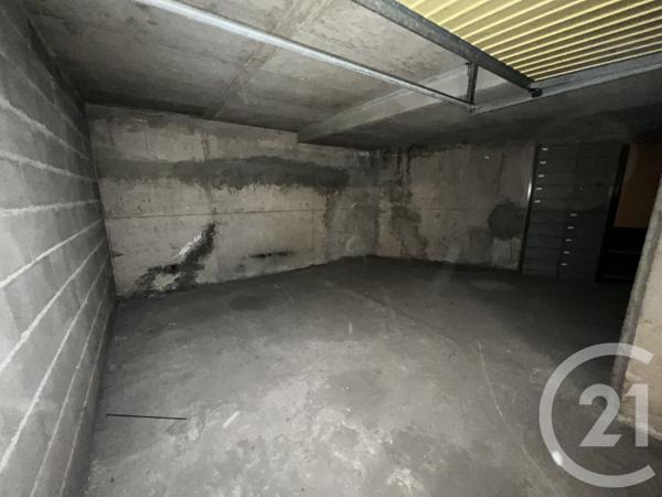 Parking à vendre  24 m2 ALES - 30
