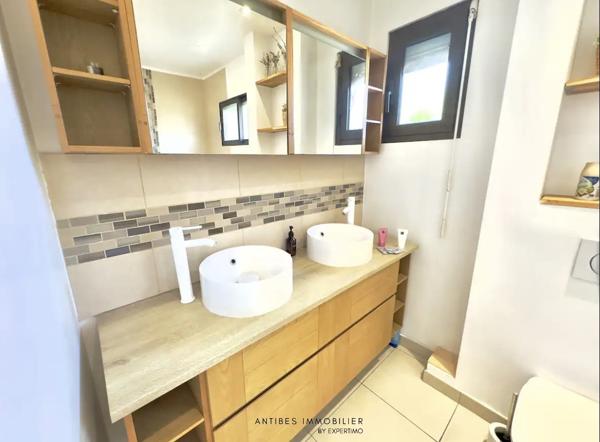 Antibes (06600) Antibes Toit Terrasse 3 Pièces Garage Parking Cellier