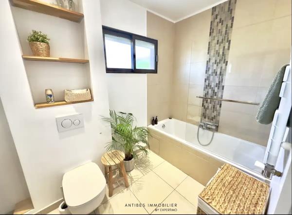 Antibes (06600) Antibes Toit Terrasse 3 Pièces Garage Parking Cellier