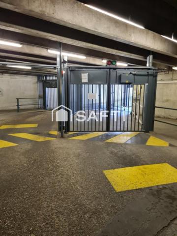 Lot de 4 Parkings à Paris (Porte d'Ivry)