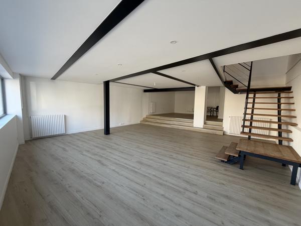 Maison 7 pièce(s) 4 chambre(s) 182.35 m²