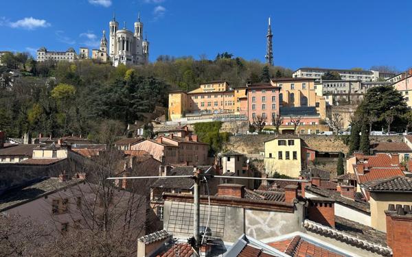 Appartement à vendre    4 pièces • 94,12 m2 Lyon 5