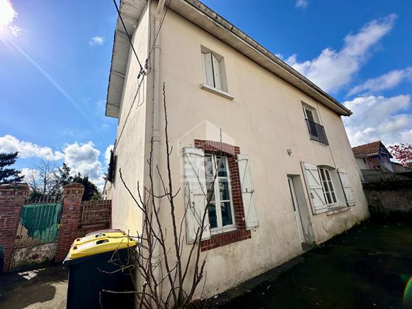 Maison familiale à rénover dans une copropriété bénévole 131.27 m2