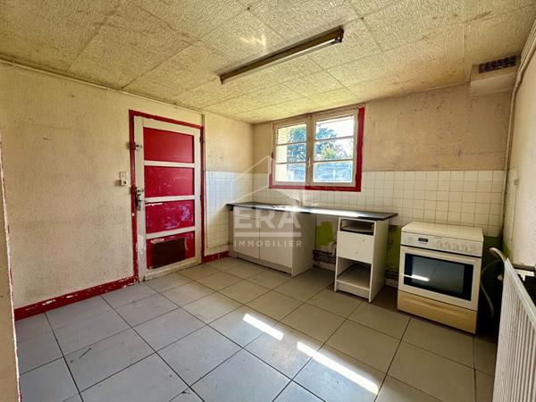 Maison familiale à rénover dans une copropriété bénévole 131.27 m2