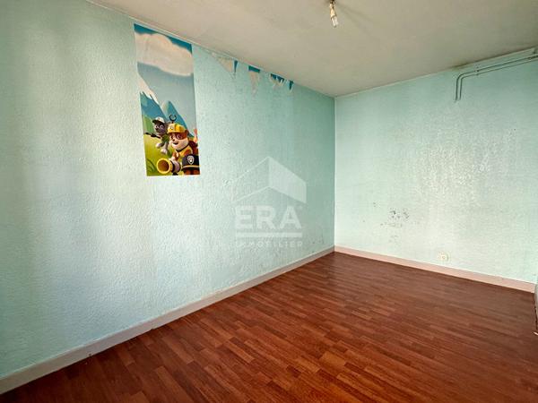 Maison familiale à rénover dans une copropriété bénévole 131.27 m2