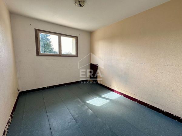 Maison familiale à rénover dans une copropriété bénévole 131.27 m2