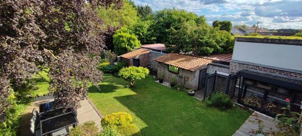 Maison à Lys-lez-Lannoy, 59390 - 6 pièces 191m²
