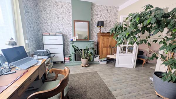 Maison à Lys-lez-Lannoy, 59390 - 6 pièces 191m²