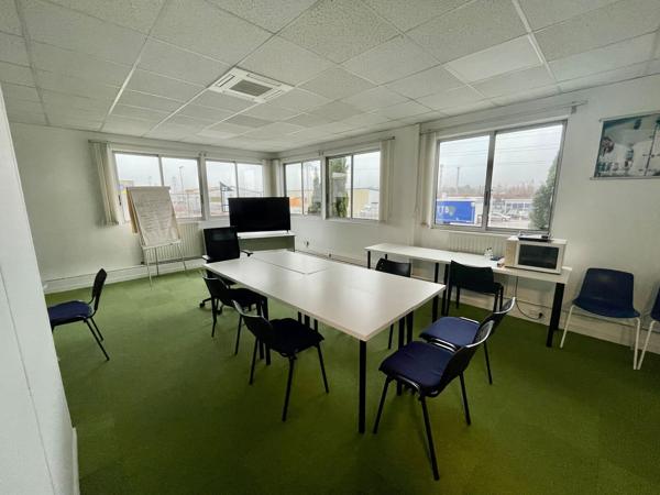 Bureaux à louer à SAINT ETIENNE DU ROUVRAY 76800