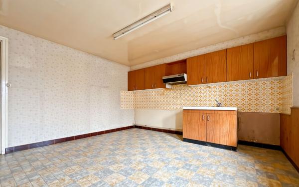 Maison à vendre    3 pièces •  Péronville