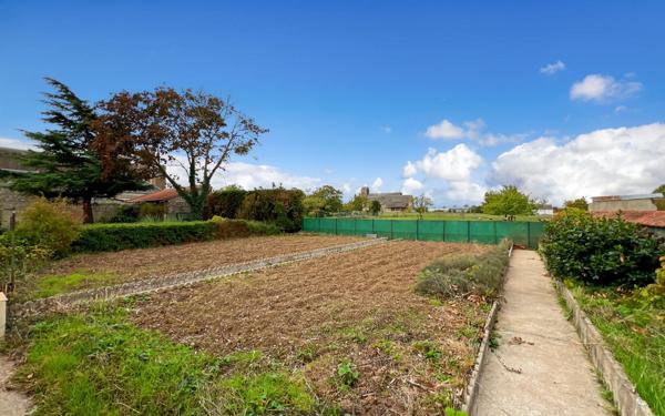 Maison à vendre    3 pièces •  Péronville