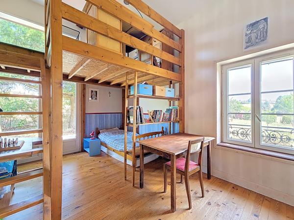 Maison 6 chambres vue dégagée dépendance