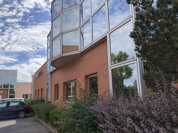 Bureaux modulables en location à Nanterre espaces divisibles et parking